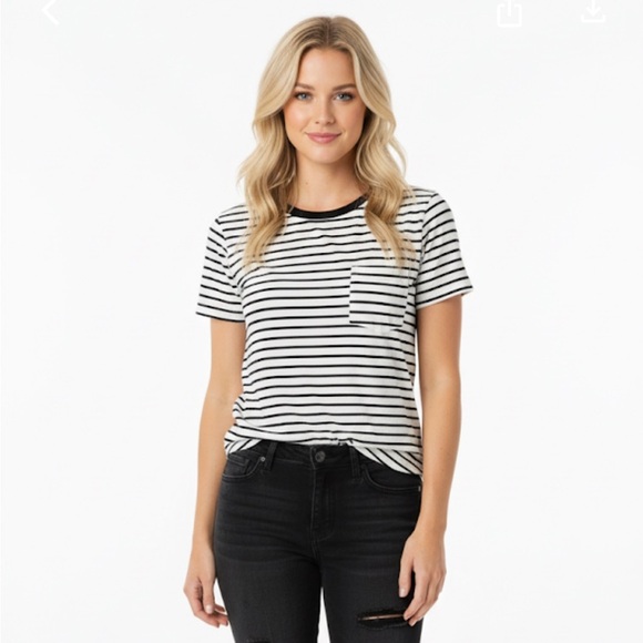 Old Navy boyfriend small striped T-shirt w/pocket - Picture 1 of 4